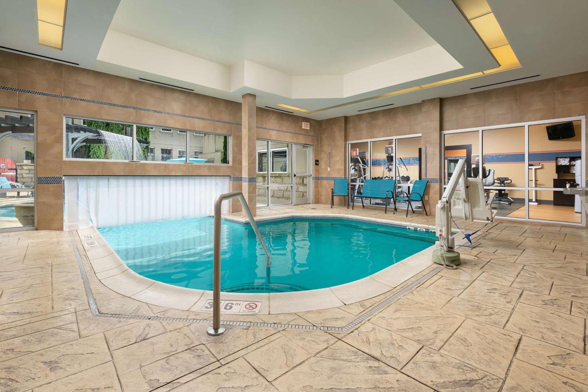 Hampton Inn & Suites Chattanooga Downtown Eksteriør billede